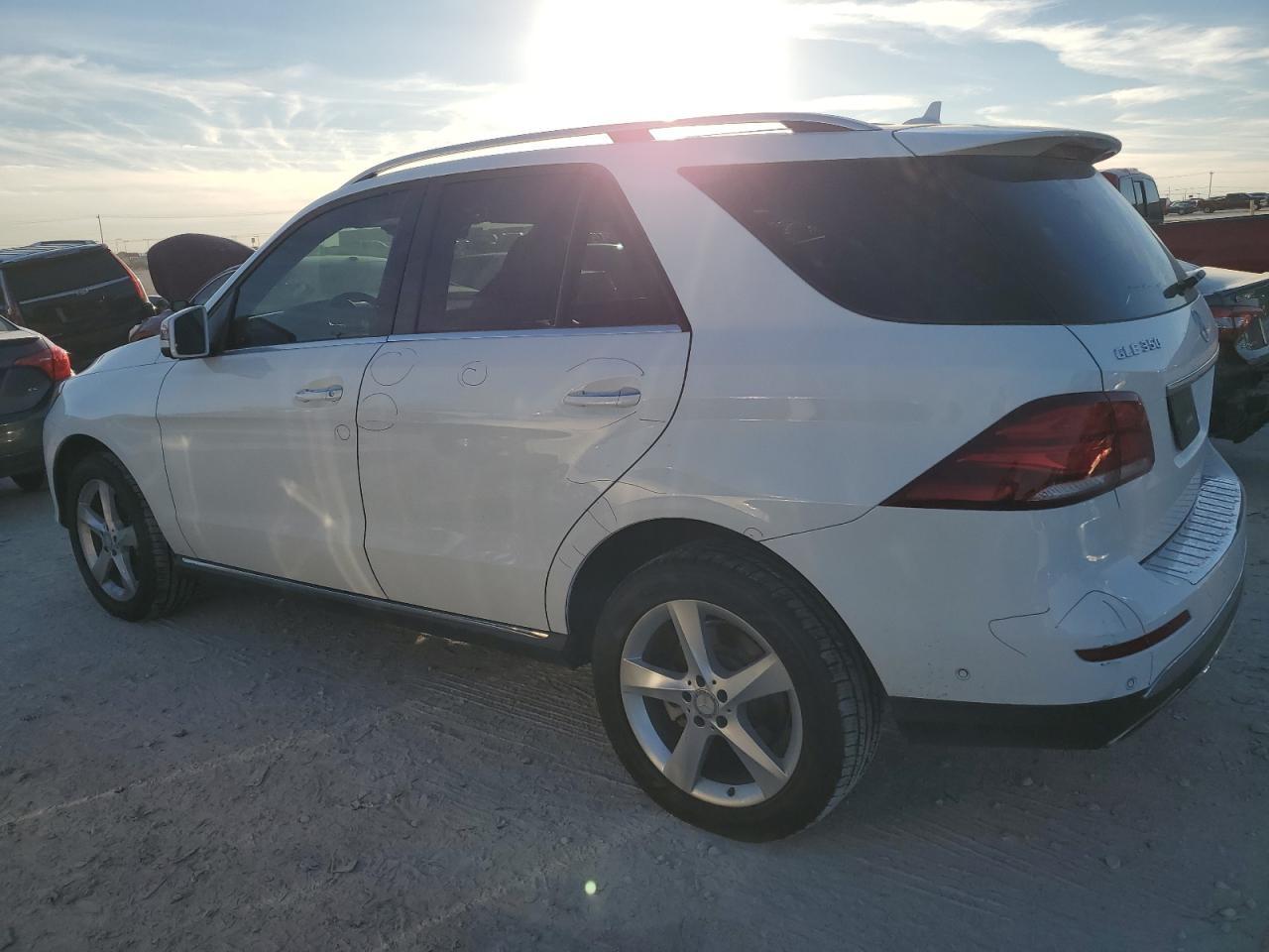 Obraz 2 z 2017 MERCEDES-BENZ GLE 350 2017 z VIN 4JGDA5JB8HA822719