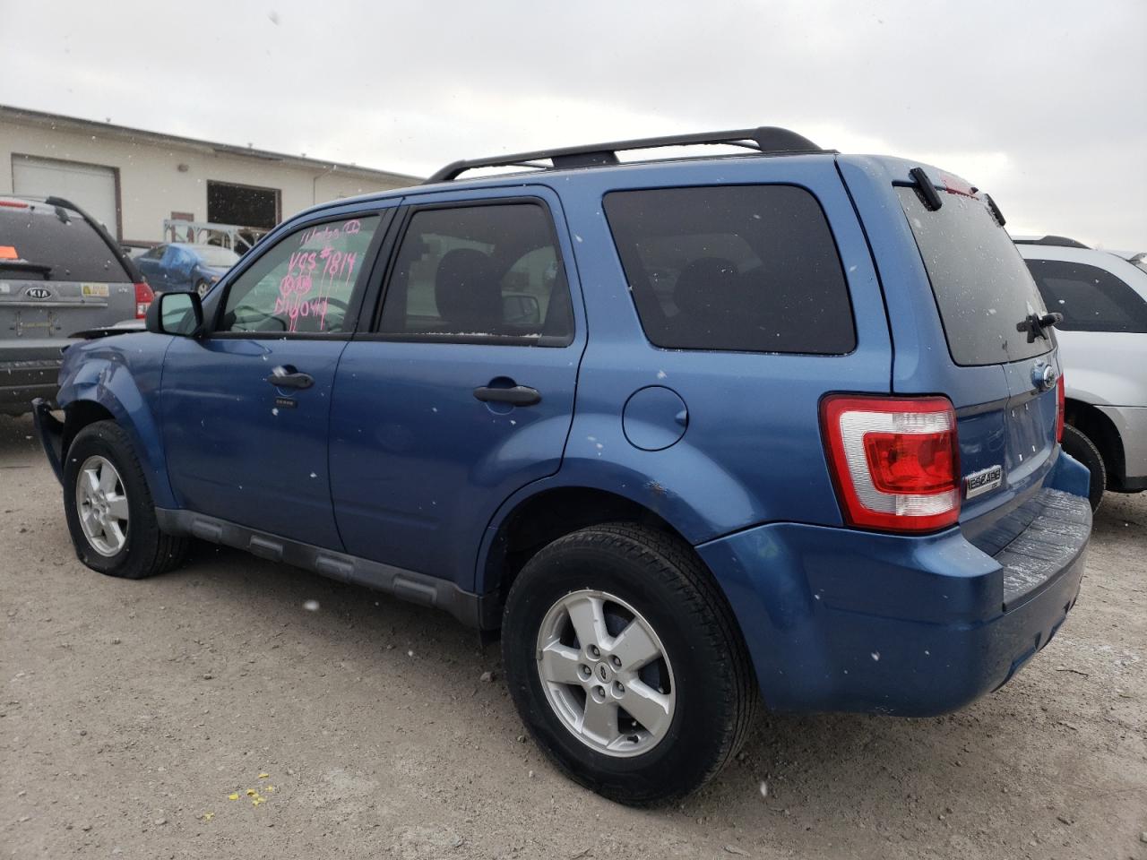 Image 2 of 2009 FORD ESCAPE XLT 2009 with VIN 1FMCU03G29KD16040