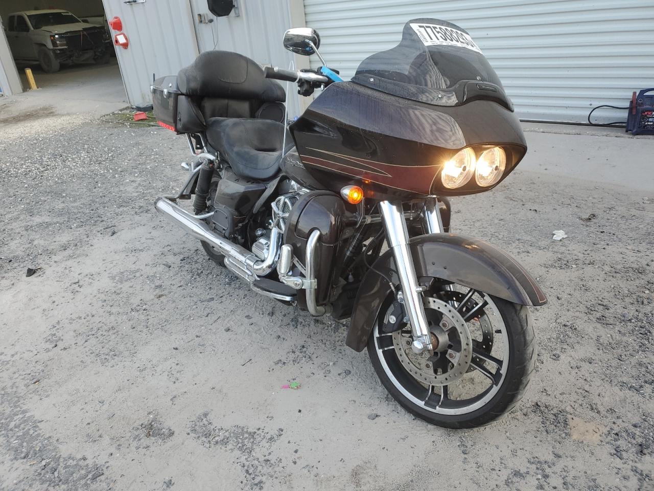 Obraz 1 z 2011 HARLEY-DAVIDSON FLTRU  2011 z VIN 1HD1KGM14BB616364