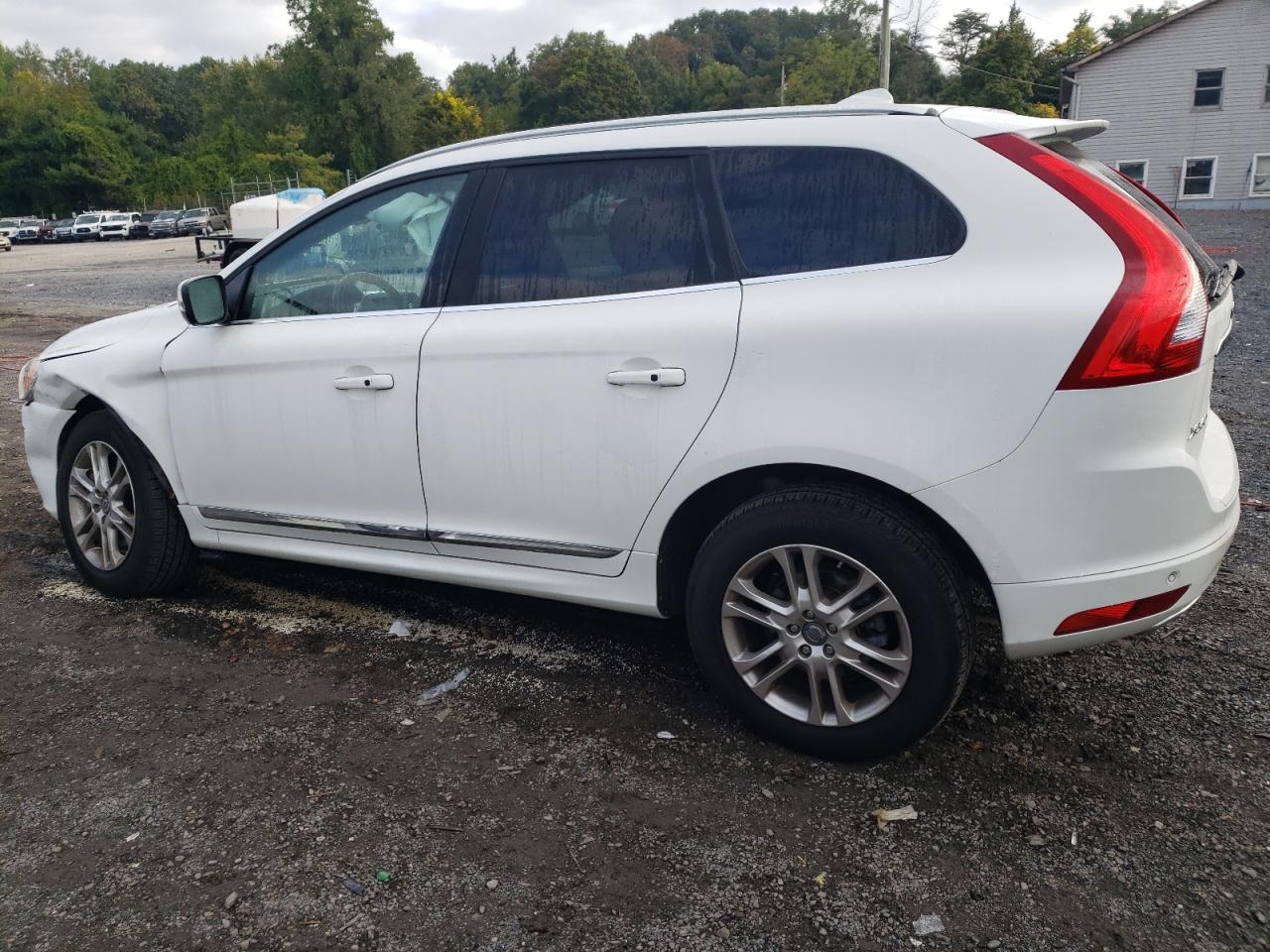 Image 2 of 2014 VOLVO XC60 3.2 2014 with VIN YV4940DZ5E2509126