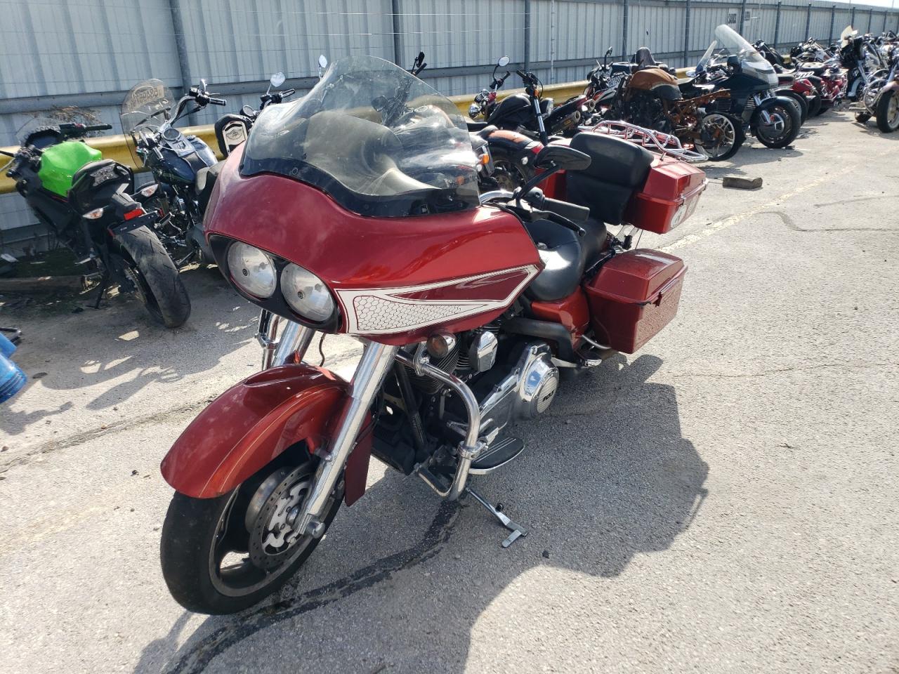 Obraz 2 z 2013 HARLEY-DAVIDSON FLTRX ROAD GLIDE CUSTOM 2013 z VIN 1HD1KHM32DB630371