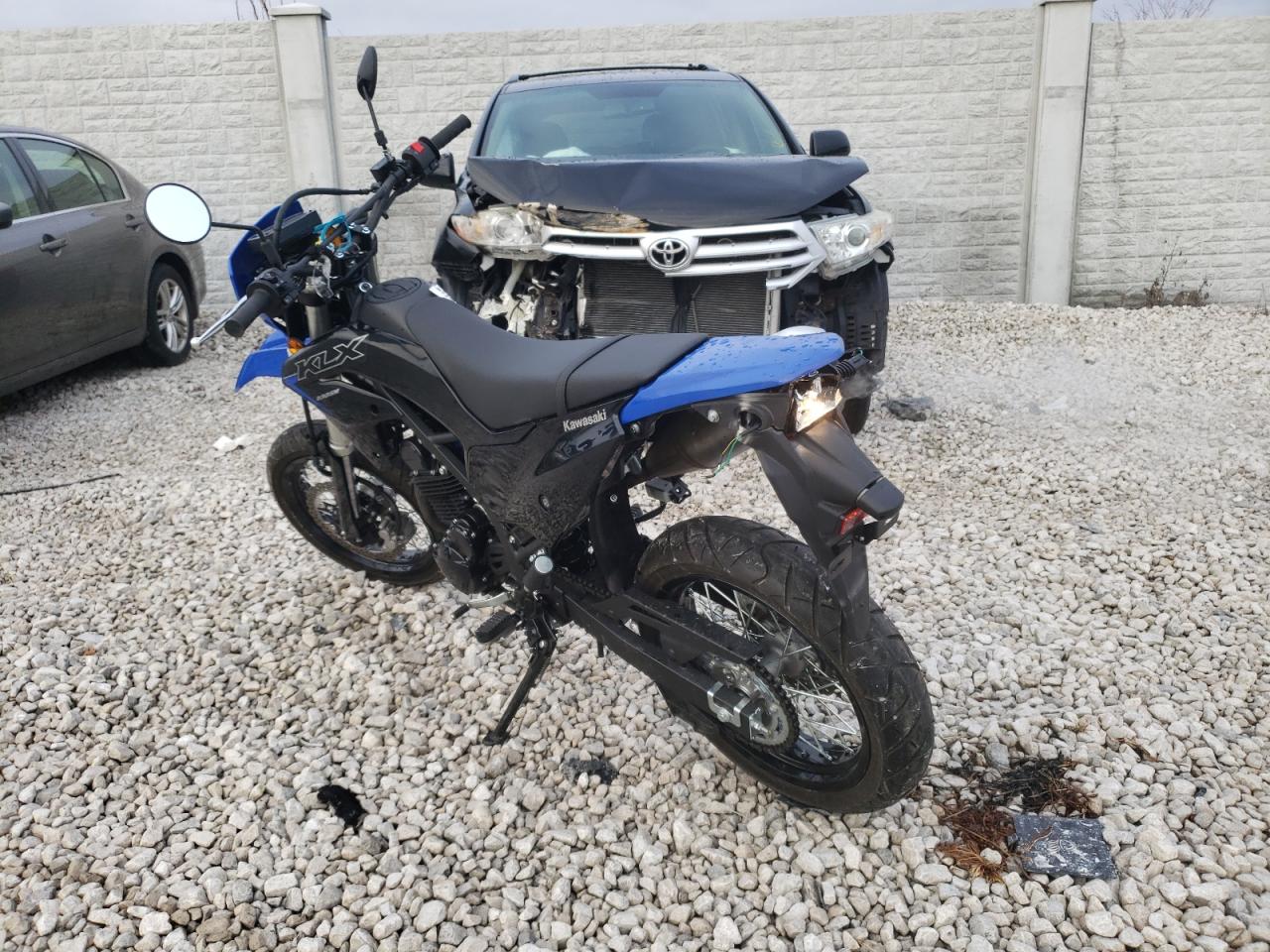 Image 3 of 2023 KAWASAKI KLX230 S 2023 with VIN MH4LXCS16PJP01014