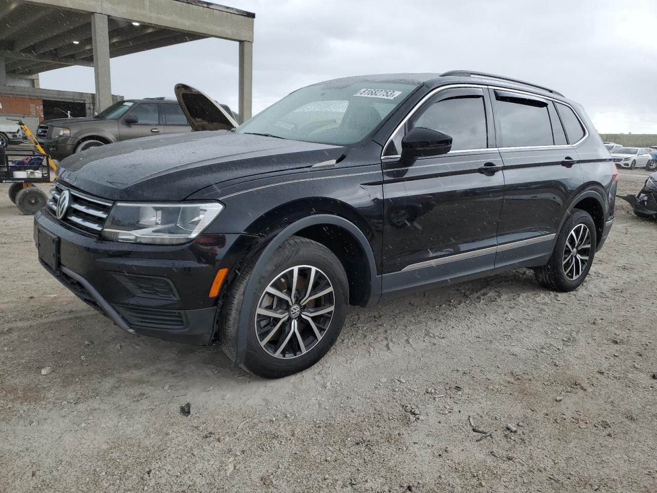 Image 1 of 2021 VOLKSWAGEN TIGUAN SE 2021 with VIN 3VV2B7AXXMM128385