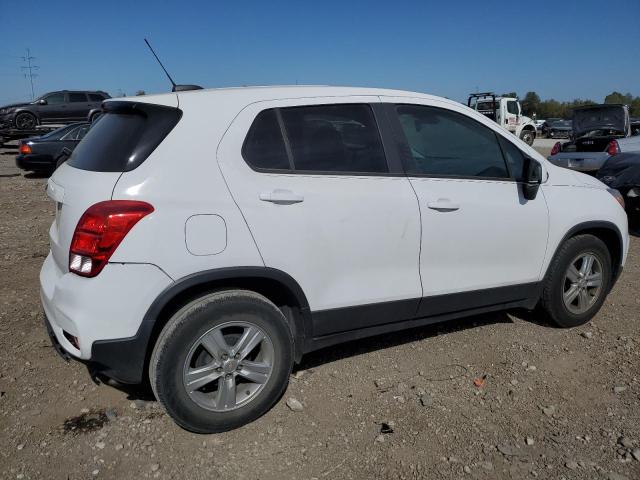 Image 3 of 2020 CHEVROLET TRAX LS 2020 with VIN 3GNCJKSB6LL324248
