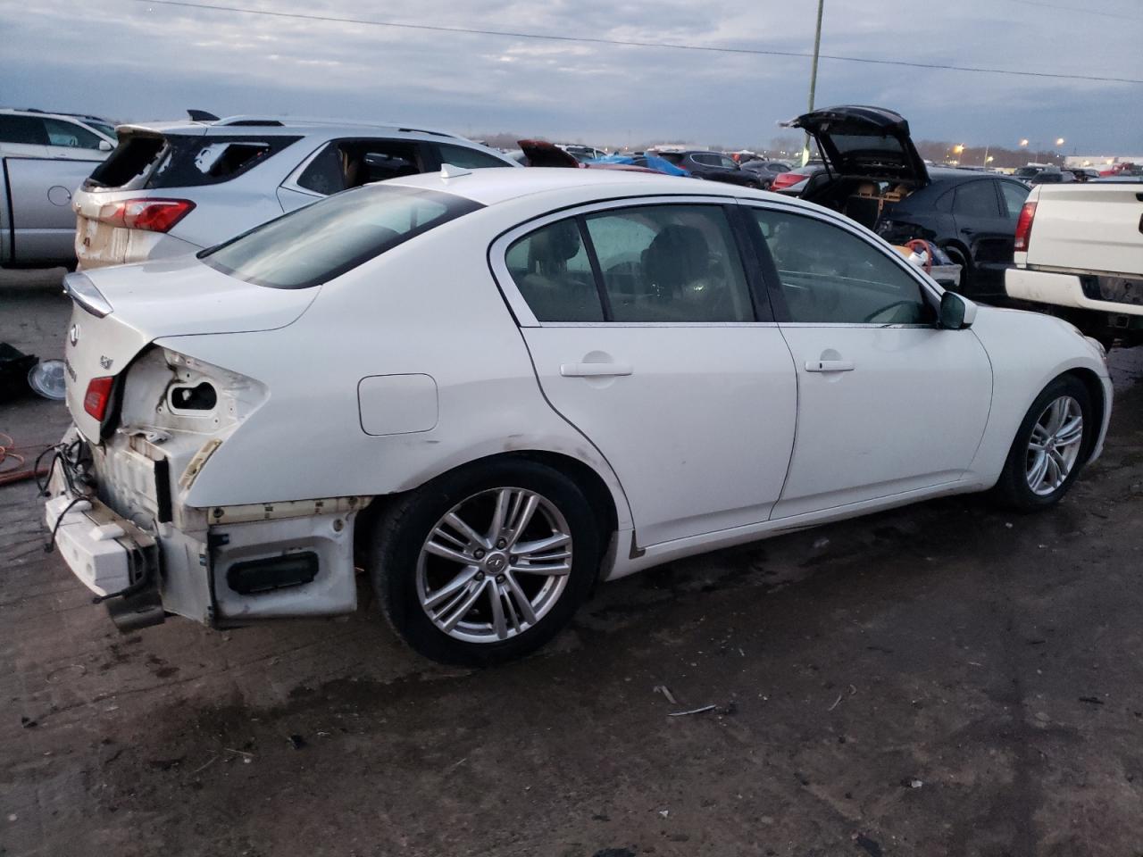 Изображение 3 2013 INFINITI G37 BASE 2013 с VIN JN1CV6AP4DM715703