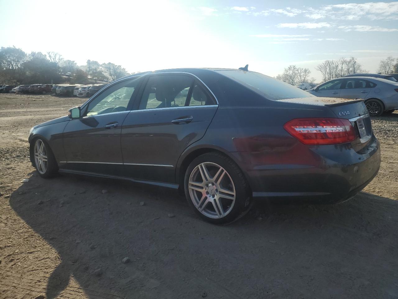 Изображение 2 2010 MERCEDES-BENZ E 550 2010 с VIN WDDHF7CB9AA033622