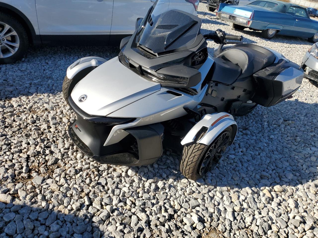 Image 2 of 2022 CAN-AM SPYDER ROADSTER RT 2022 with VIN 2BXNBDD29NV000554