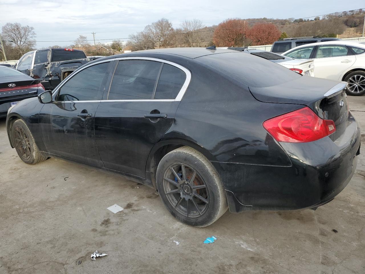 Image 2 of 2013 INFINITI G37  2013 with VIN JN1CV6AR7DM766193