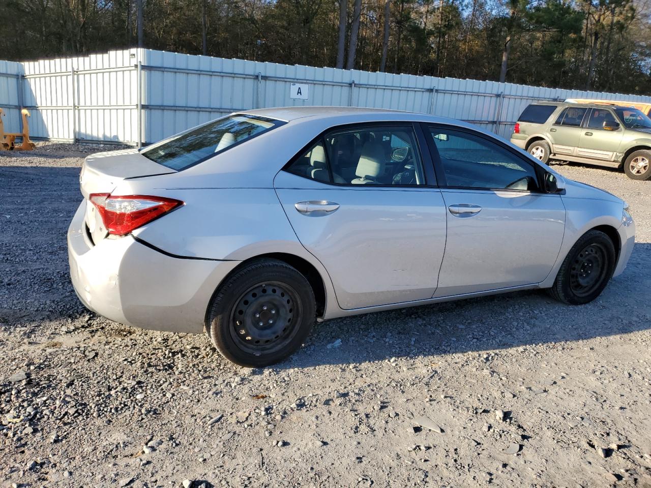 Image 3 of 2014 TOYOTA COROLLA L 2014 with VIN 2T1BURHE3EC040216