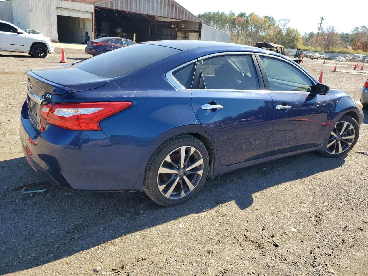Obraz 3 z 2016 NISSAN ALTIMA 2.5 2016 z VIN 1N4AL3AP4GN321745