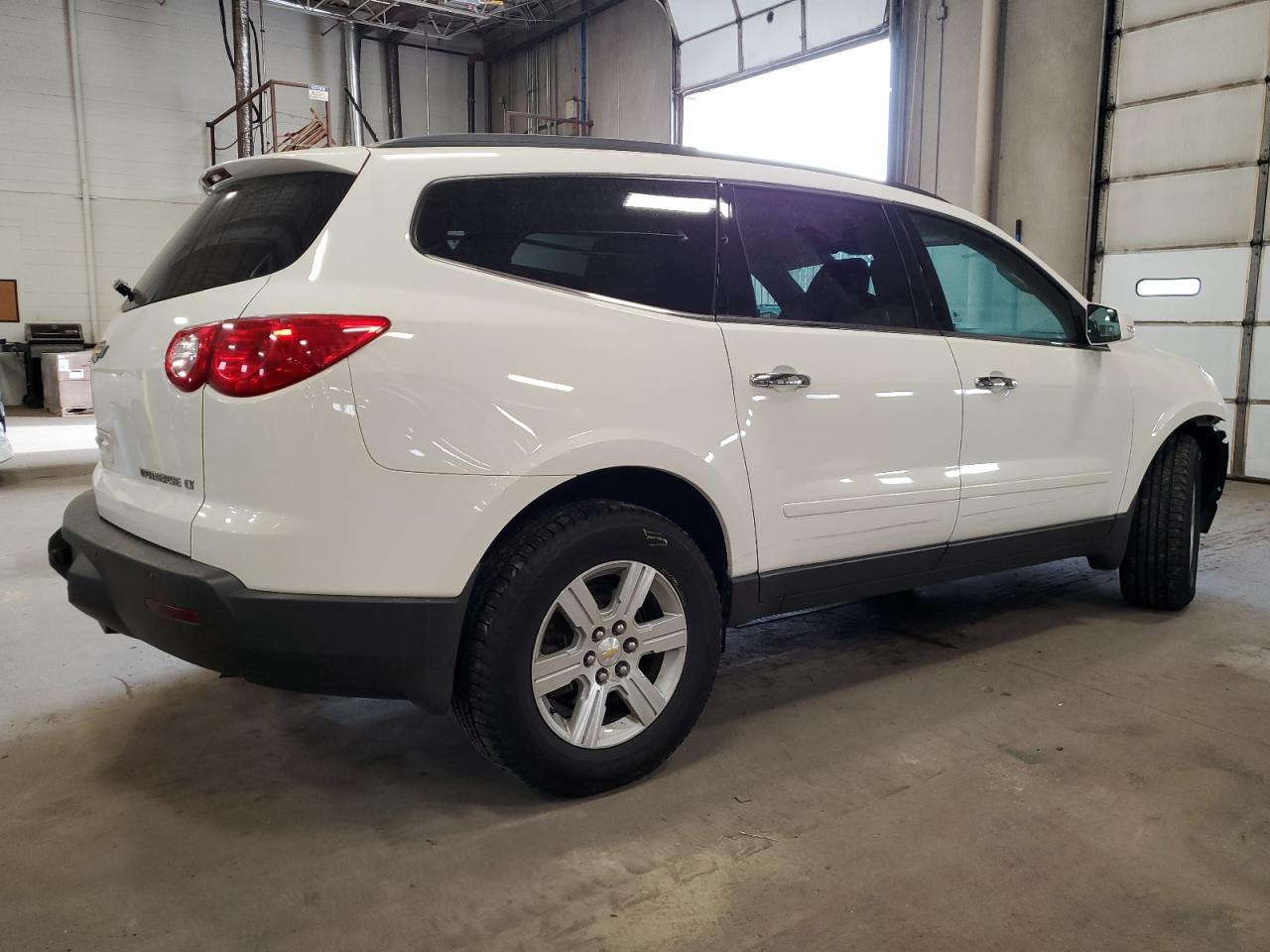 Изображение 3 2011 CHEVROLET TRAVERSE LT 2011 с VIN 1GNKVJED5BJ169740