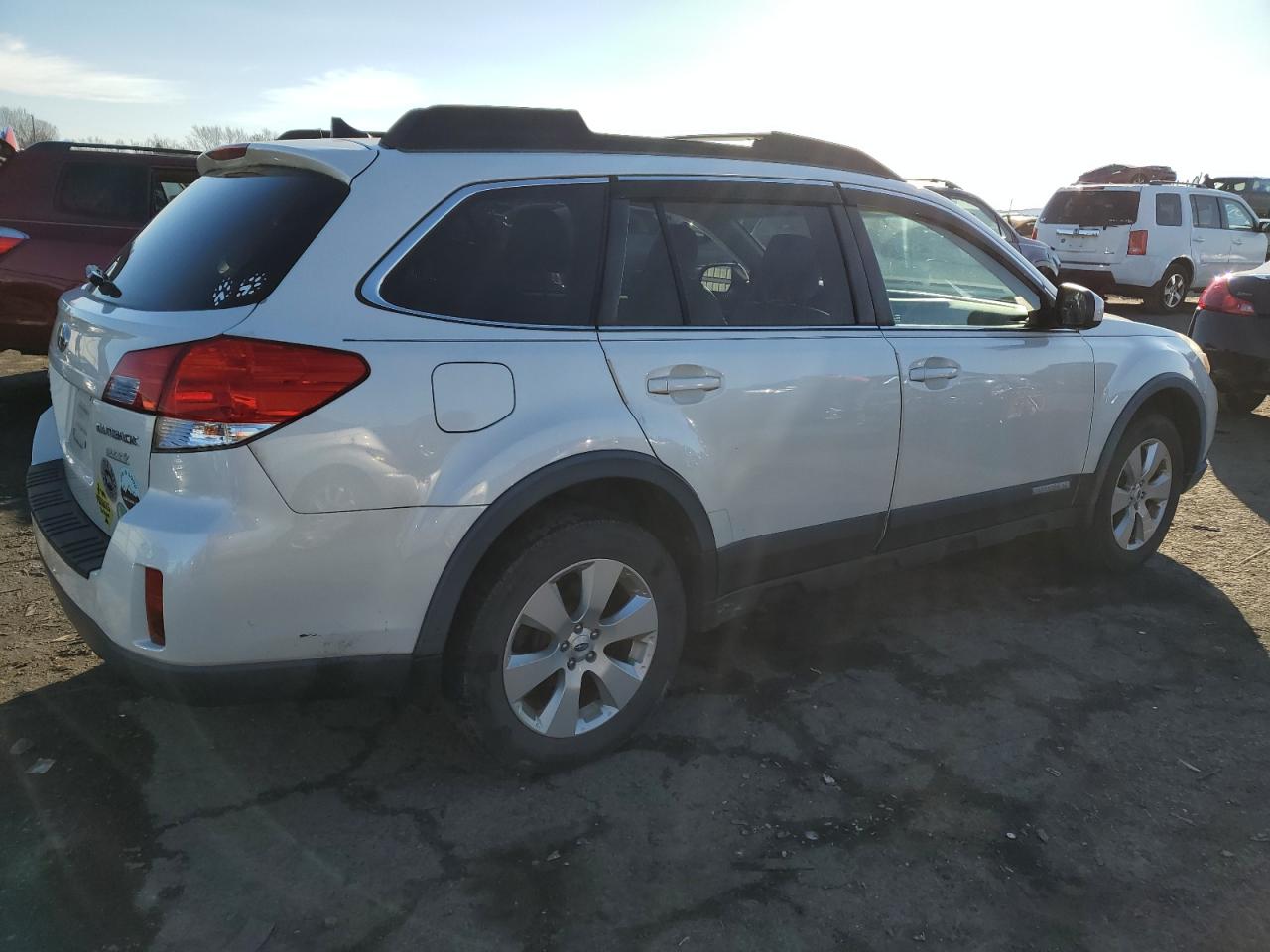 Obraz 3 z 2012 SUBARU OUTBACK 2.5I LIMITED 2012 z VIN 4S4BRBLC6C3285298