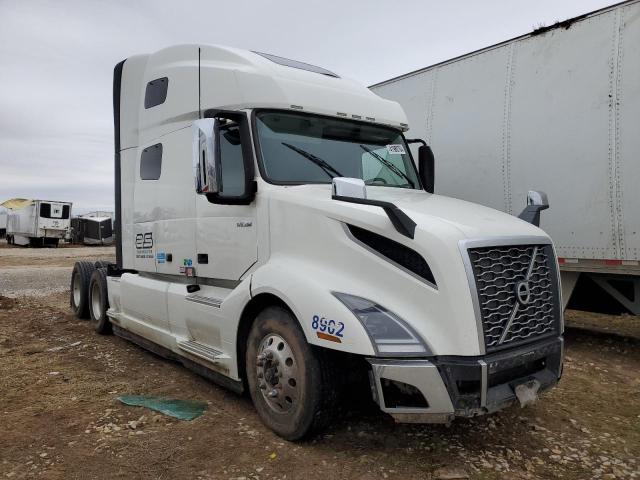 Изображение 1 2020 VOLVO VN VNL 2020 с VIN 4V4NC9EJ7LN228902