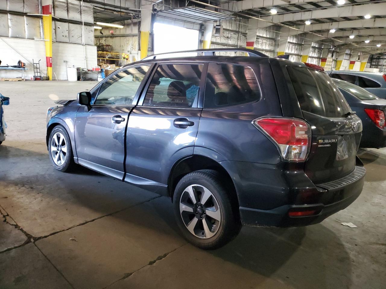 Obraz 2 z 2018 SUBARU FORESTER 2.5I 2018 z VIN JF2SJABC1JH558768