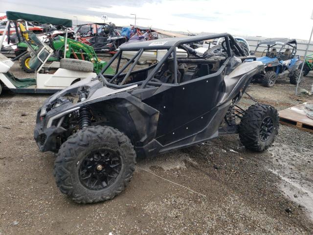 Obraz 2 z 2019 CAN-AM MAVERICK X3 X RS TURBO R 2019 z VIN 3JBVXAW25KK000901