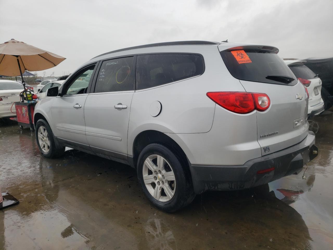 Image 2 of 2010 CHEVROLET TRAVERSE LT 2010 with VIN 1GNLRGED8AS109360