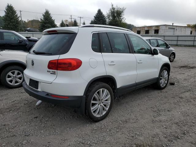 Image 3 of 2015 VOLKSWAGEN TIGUAN S 2015 with VIN WVGBV7AX6FW559729