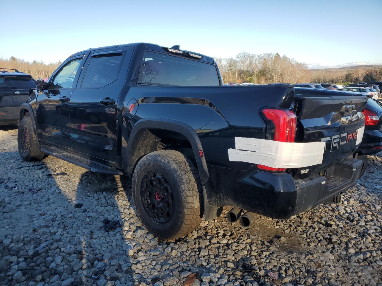 Изображение 2 2023 TOYOTA TUNDRA CREWMAX LIMITED 2023 с VIN 5TFPC5DB0PX021916