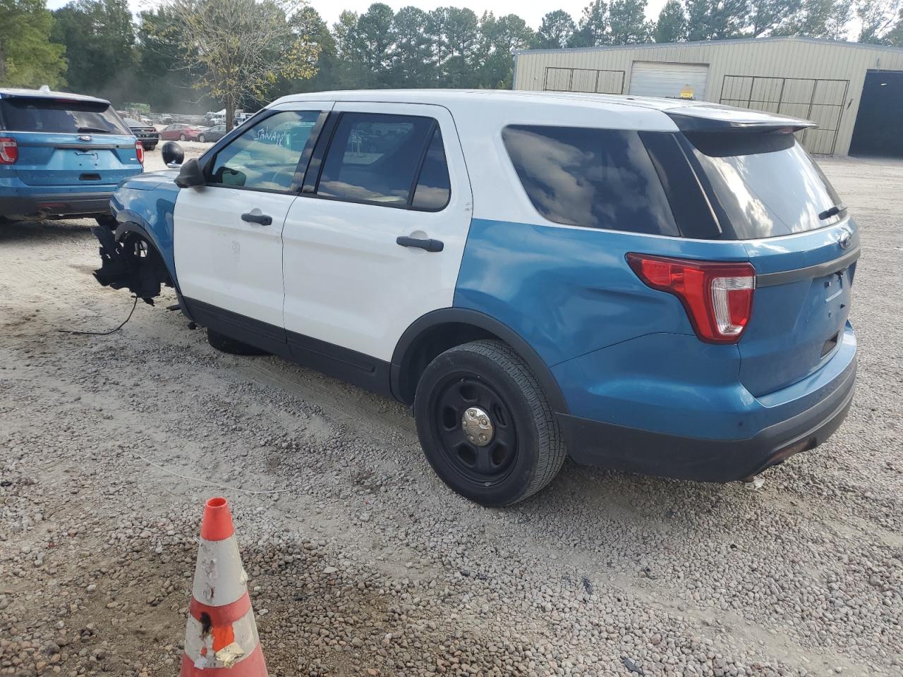 Obraz 2 z 2017 FORD EXPLORER POLICE INTERCEPTOR 2017 z VIN 1FM5K8AR5HGC14640