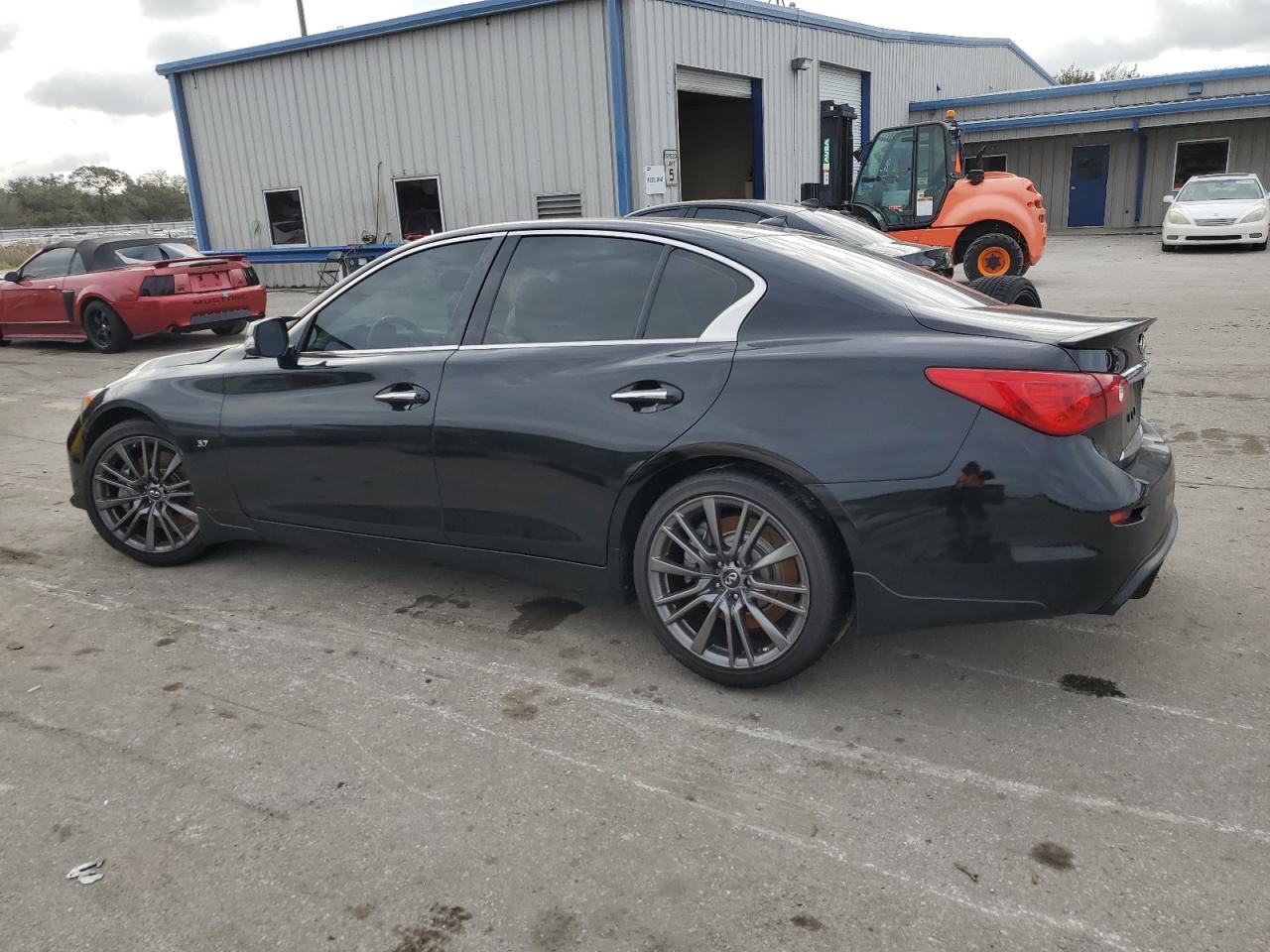 Изображение 2 2015 INFINITI Q50 BASE 2015 с VIN JN1BV7AP0FM342485