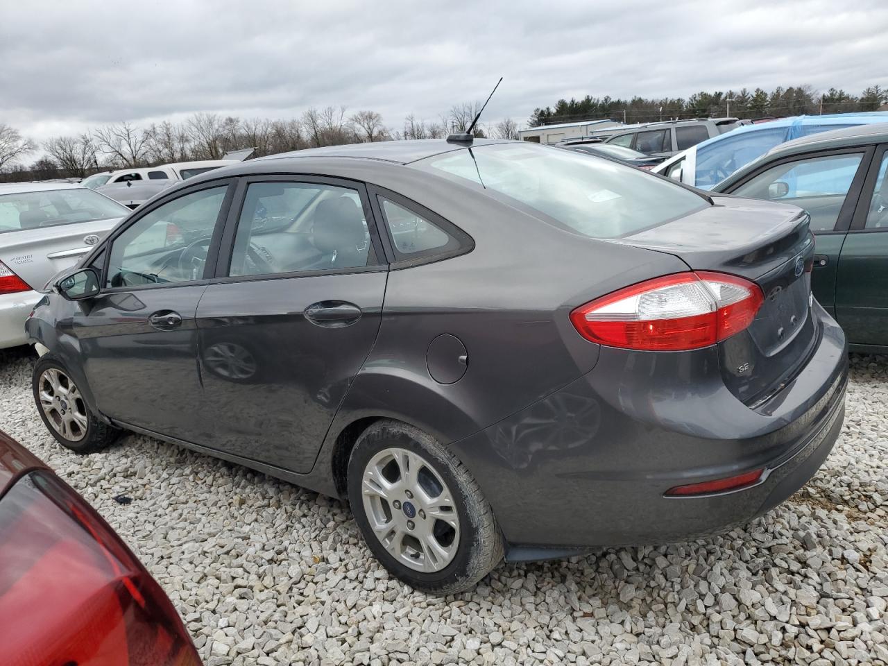 Изображение 2 2016 FORD FIESTA SE 2016 с VIN 3FADP4BJ0GM112627