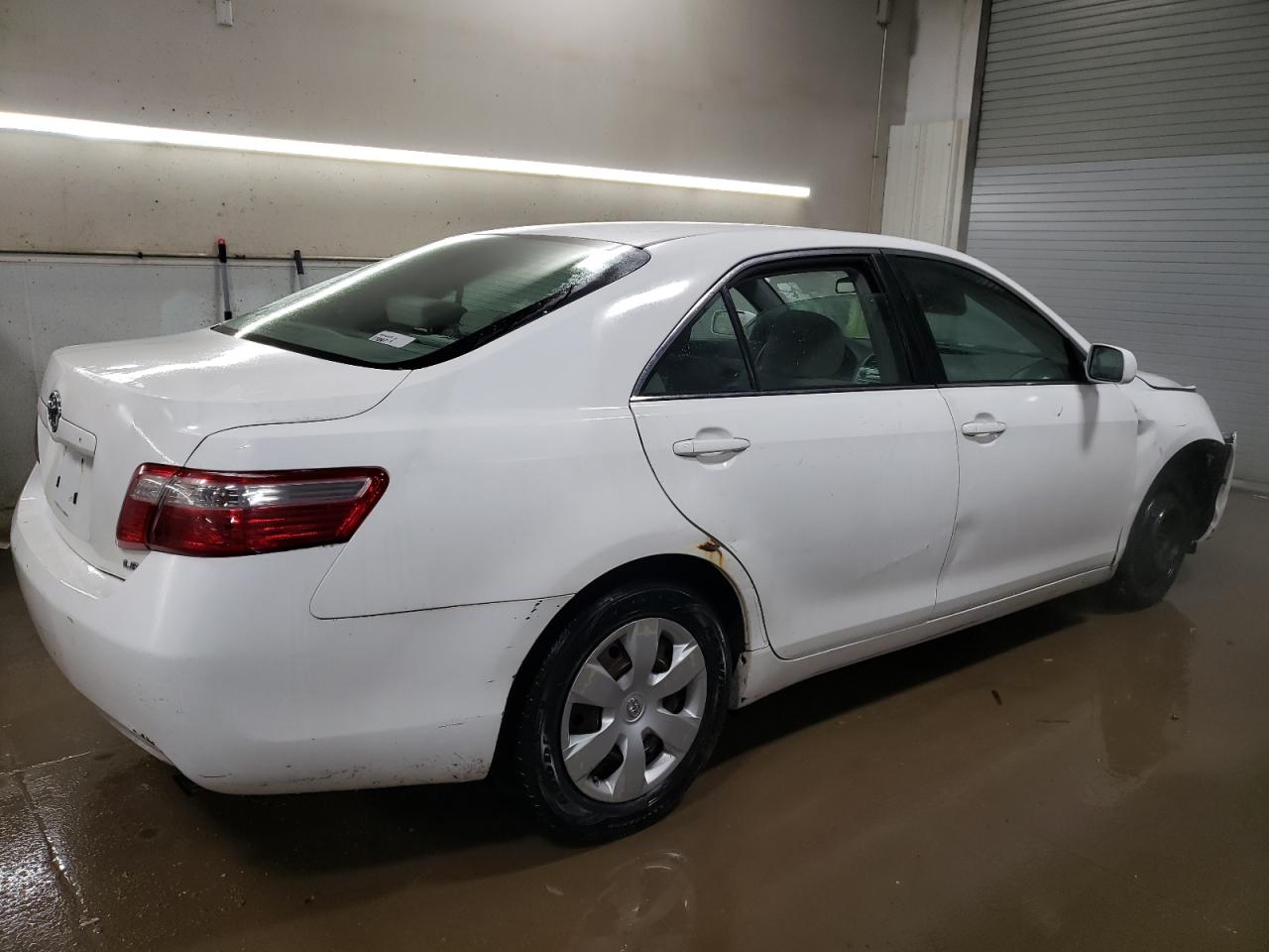 Изображение 3 2007 TOYOTA CAMRY CE 2007 с VIN 4T1BE46K17U648018