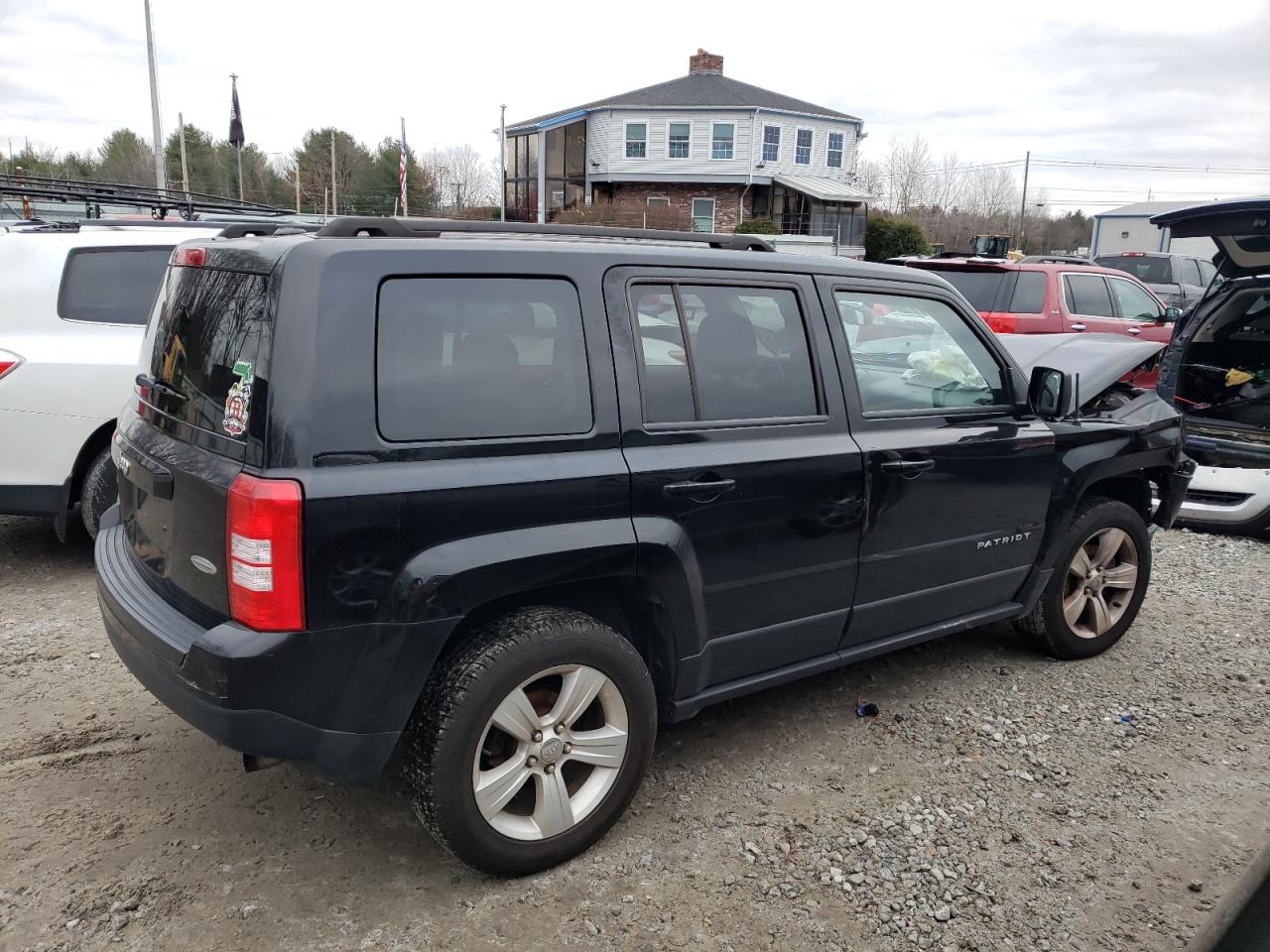 Image 3 of 2016 JEEP PATRIOT LATITUDE 2016 with VIN 1C4NJRFBXGD673333