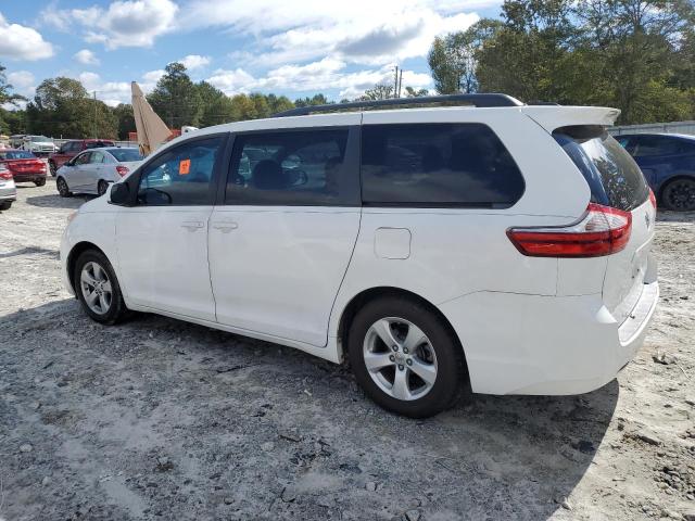 Obraz 2 z 2016 TOYOTA SIENNA LE 2016 z VIN 5TDKK3DC4GS727593