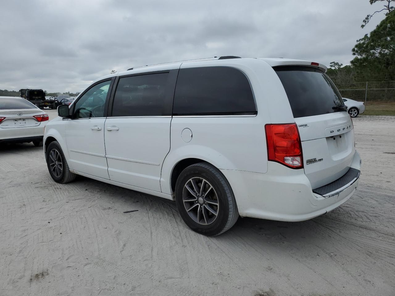 Image 2 of 2017 DODGE GRAND CARAVAN SXT 2017 with VIN 2C4RDGCG0HR677502
