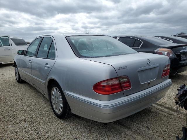 Image 2 of 2000 MERCEDES-BENZ E 320 2000 with VIN WDBJF65J8YB095445