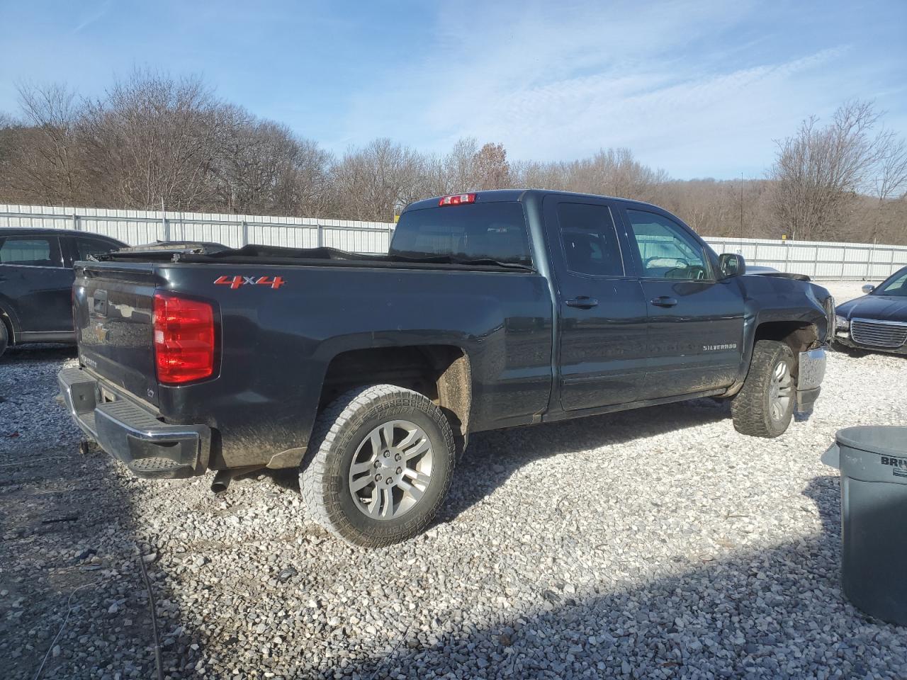 Image 3 of 2019 CHEVROLET SILVERADO LD K1500 LT 2019 with VIN 2GCVKPEC9K1174829