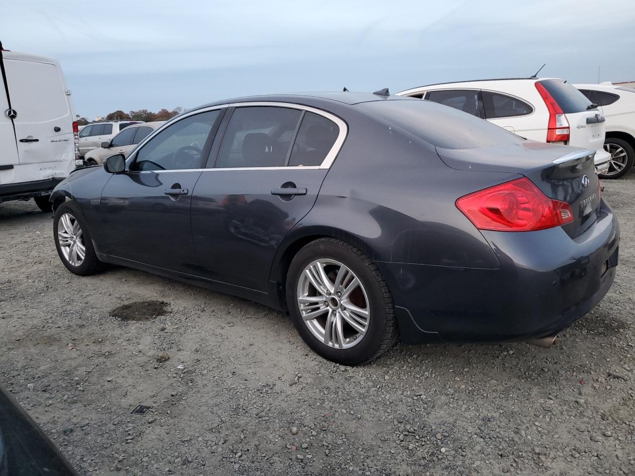 Obraz 2 z 2013 INFINITI G37 BASE 2013 z VIN JN1CV6AP9DM710531