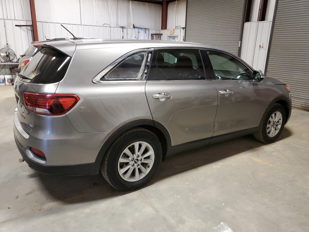 Obraz 3 z 2019 KIA SORENTO LX 2019 z VIN 5XYPGDA59KG440839