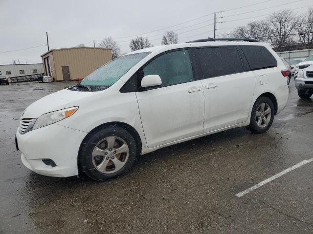Image 1 of 2017 TOYOTA SIENNA LE 2017 with VIN 5TDKZ3DC7HS891739
