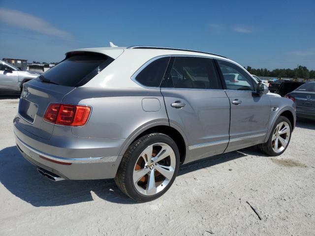 Obraz 3 z 2020 BENTLEY BENTAYGA  2020 z VIN SJAAM2ZV1LC028011