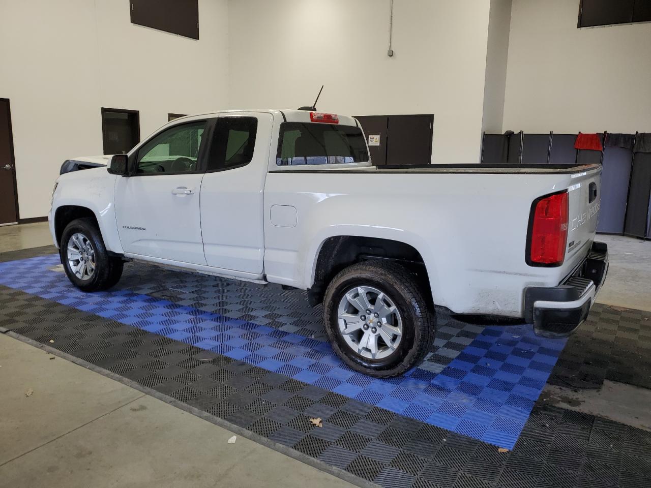 Изображение 2 2022 CHEVROLET COLORADO LT 2022 с VIN 1GCHSCEA2N1161838