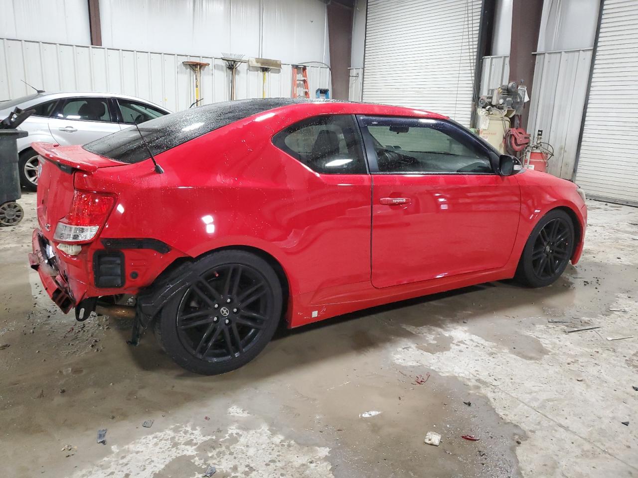Obraz 3 z 2013 TOYOTA SCION TC  2013 z VIN JTKJF5C73D3050302