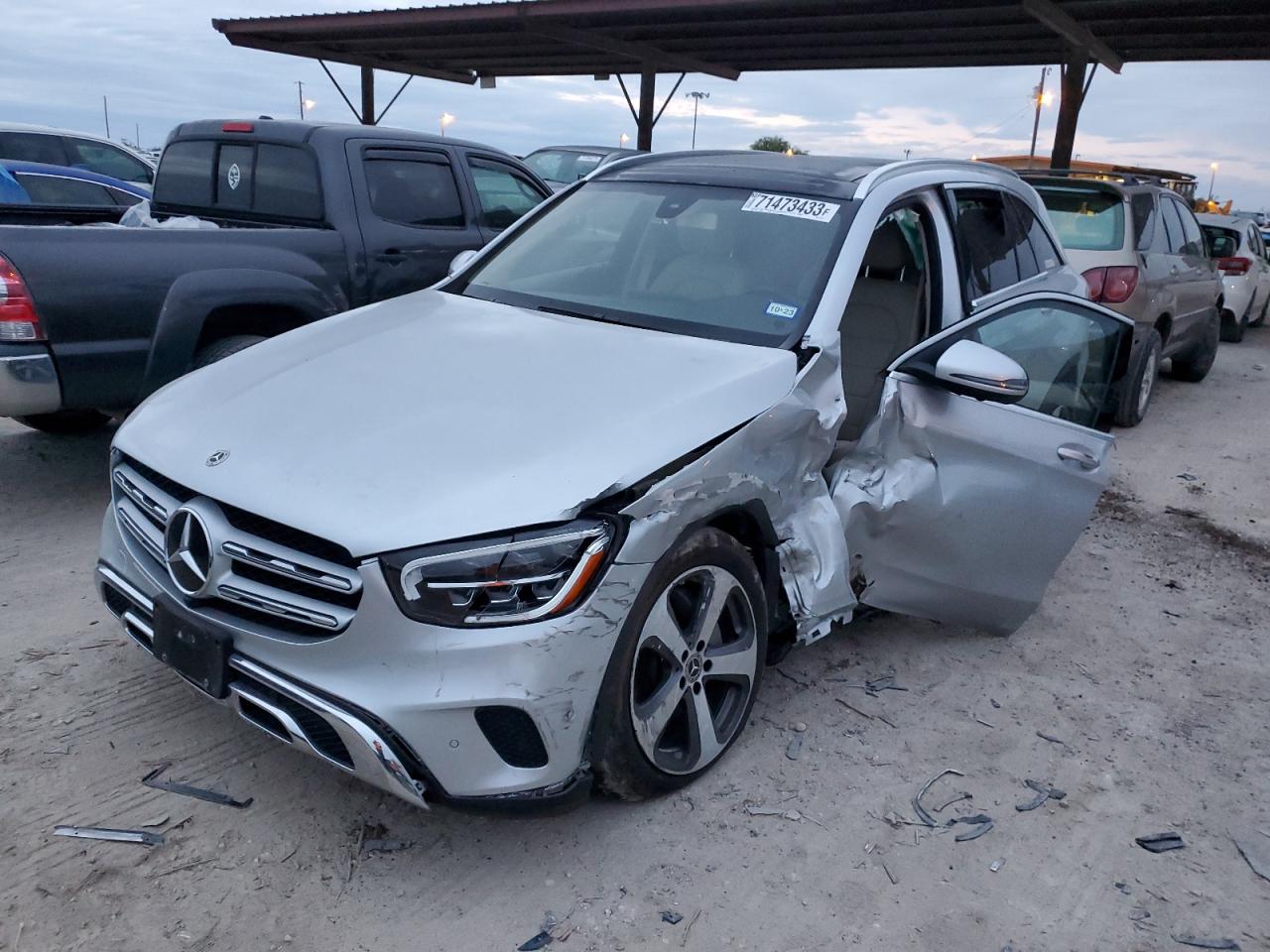 Image 1 of 2020 MERCEDES-BENZ GLC 300 2020 with VIN WDC0G8DB8LF729297