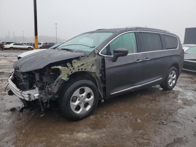 Изображение 2017 CHRYSLER PACIFICA TOURING L PLUS 2017