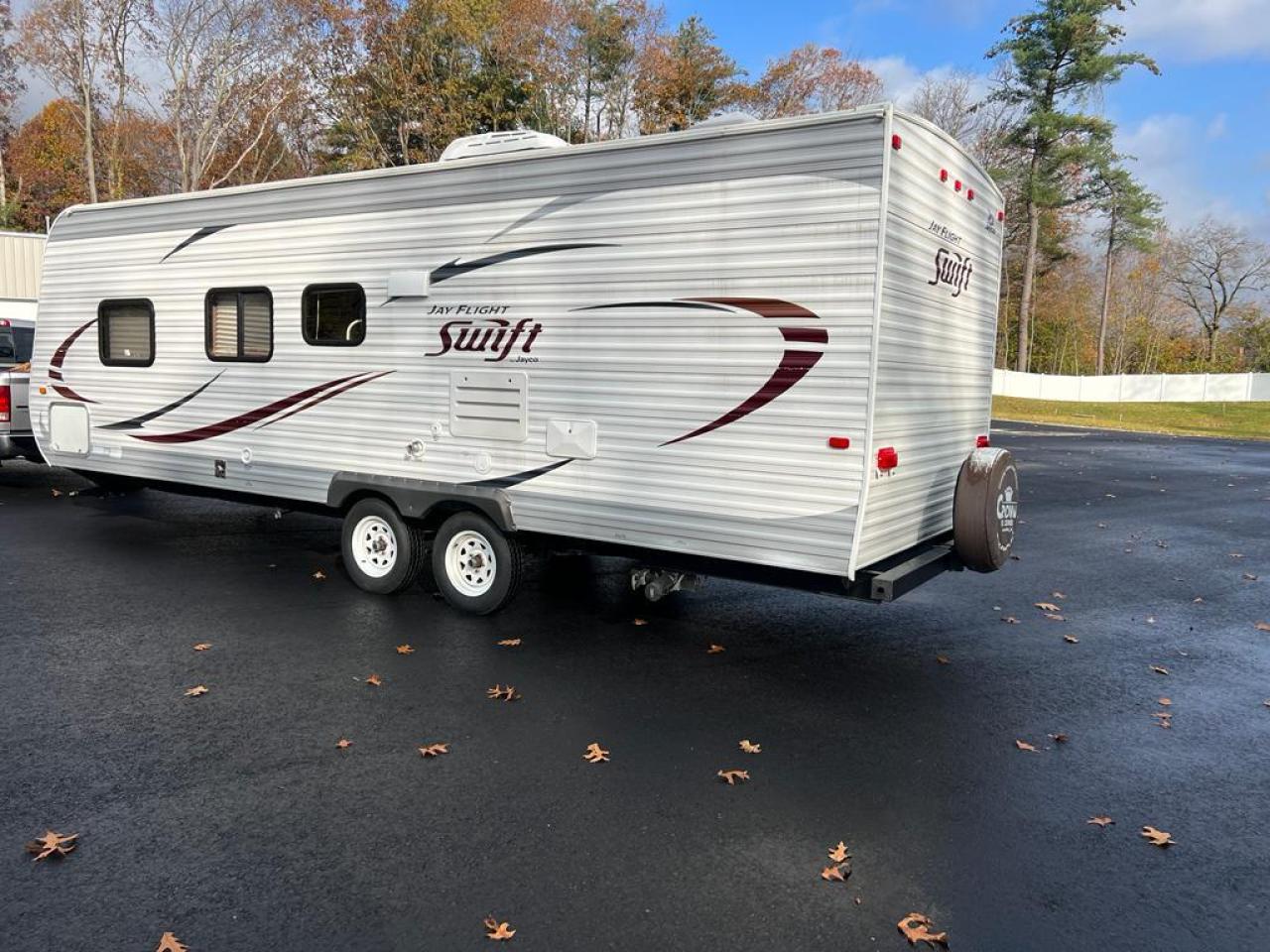 Image 2 of 2014 JAYCO JAYFLSWIFT 2014 with VIN 1UJBJ0BN5E17B0278