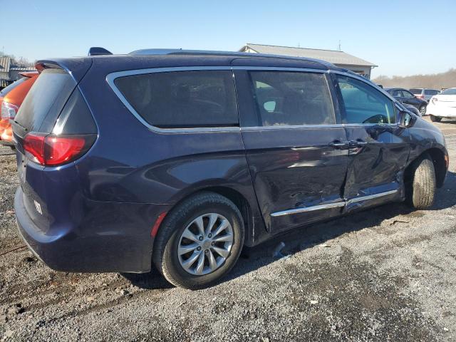 Image 3 of 2019 CHRYSLER PACIFICA TOURING L 2019 with VIN 2C4RC1BG8KR527615