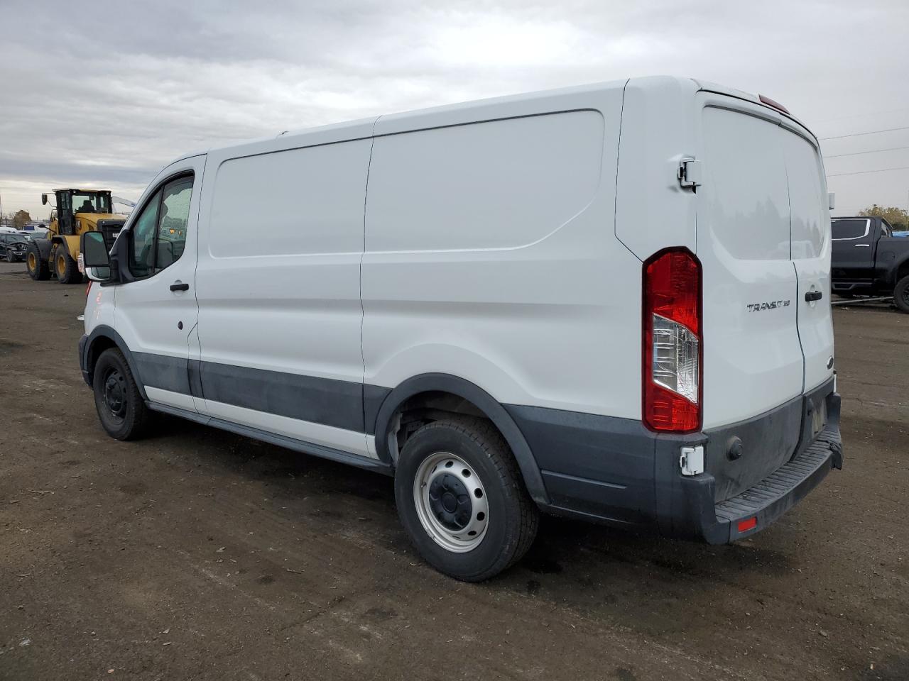 Изображение 2 2020 FORD TRANSIT T-150 2020 с VIN 1FTYE1Y88LKB06998