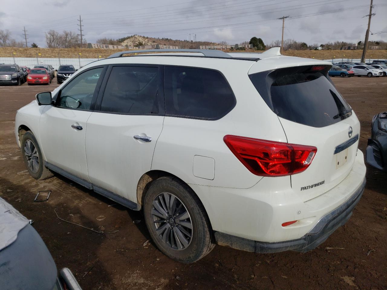 Image 2 of 2020 NISSAN PATHFINDER SL 2020 with VIN 5N1DR2CM6LC605026