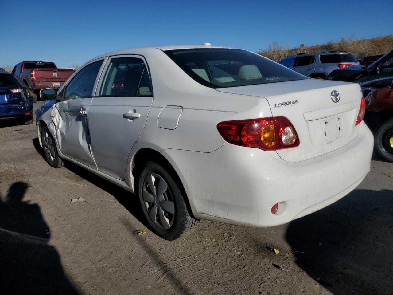 Изображение 2 2010 TOYOTA COROLLA BASE 2010 с VIN 1NXBU4EE1AZ305117