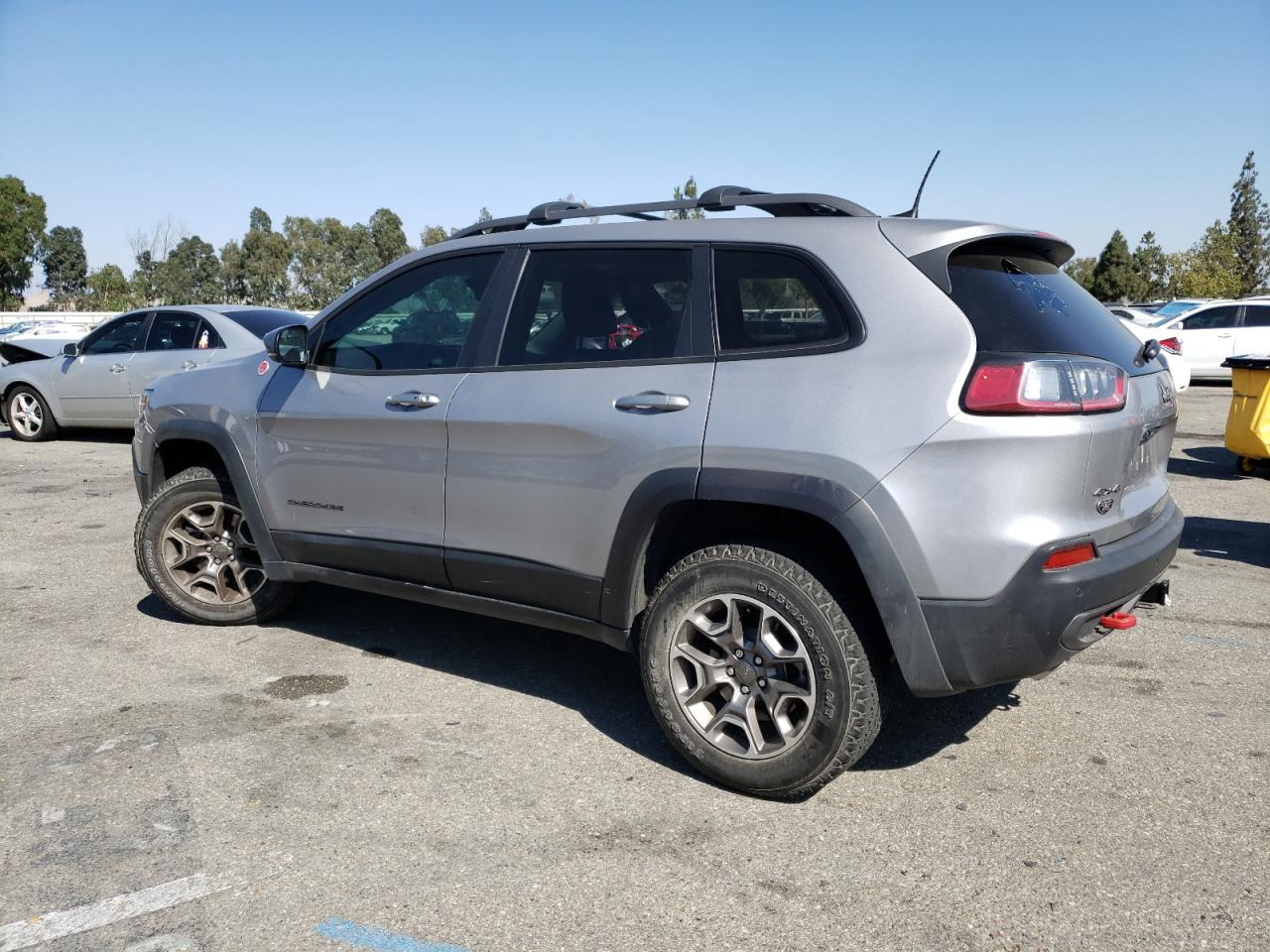 Image 2 of 2020 JEEP CHEROKEE TRAILHAWK 2020 with VIN 1C4PJMBX8LD636322