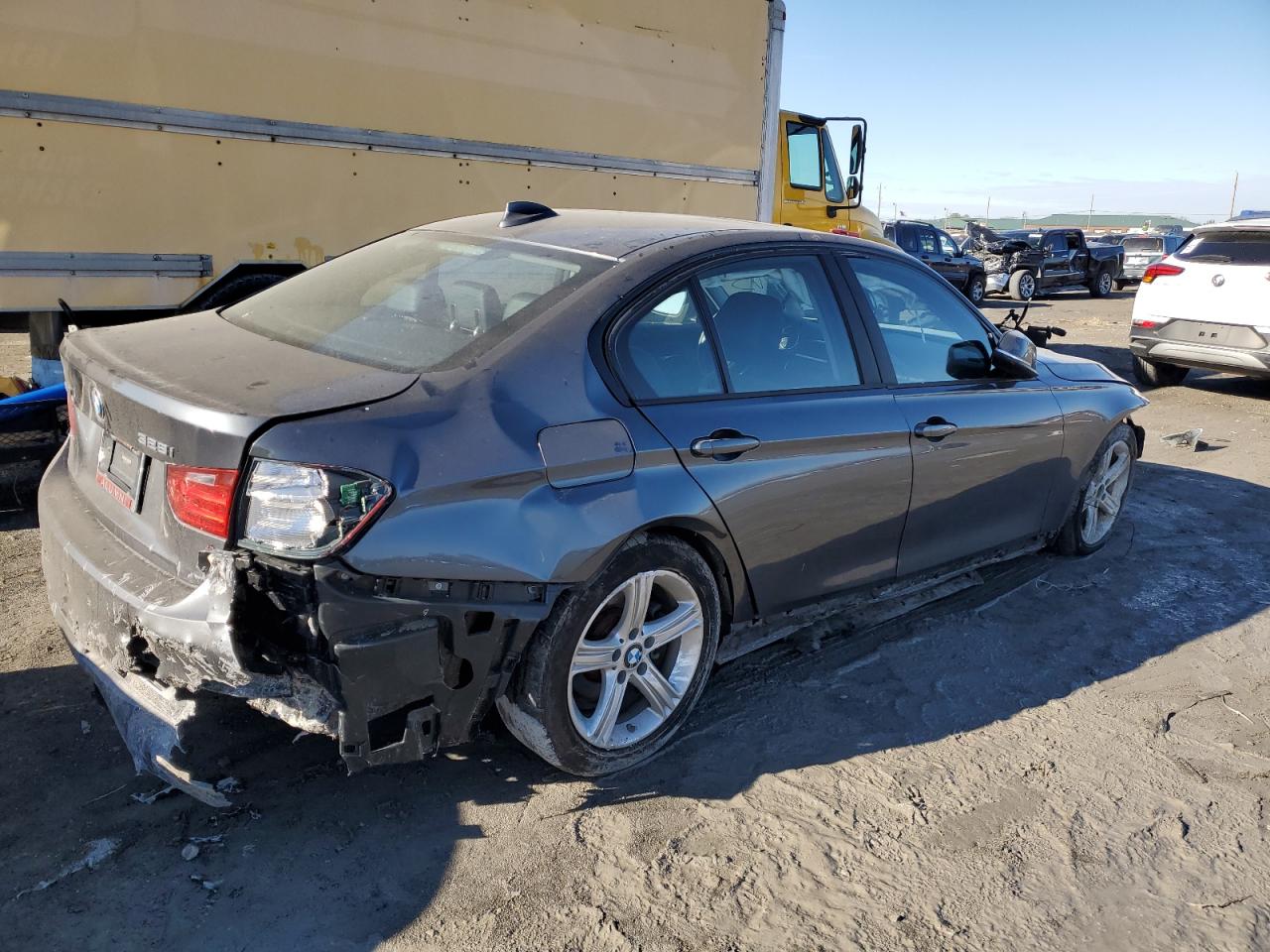 Image 3 of 2013 BMW 328 XI 2013 with VIN WBA3B3C54DF538717
