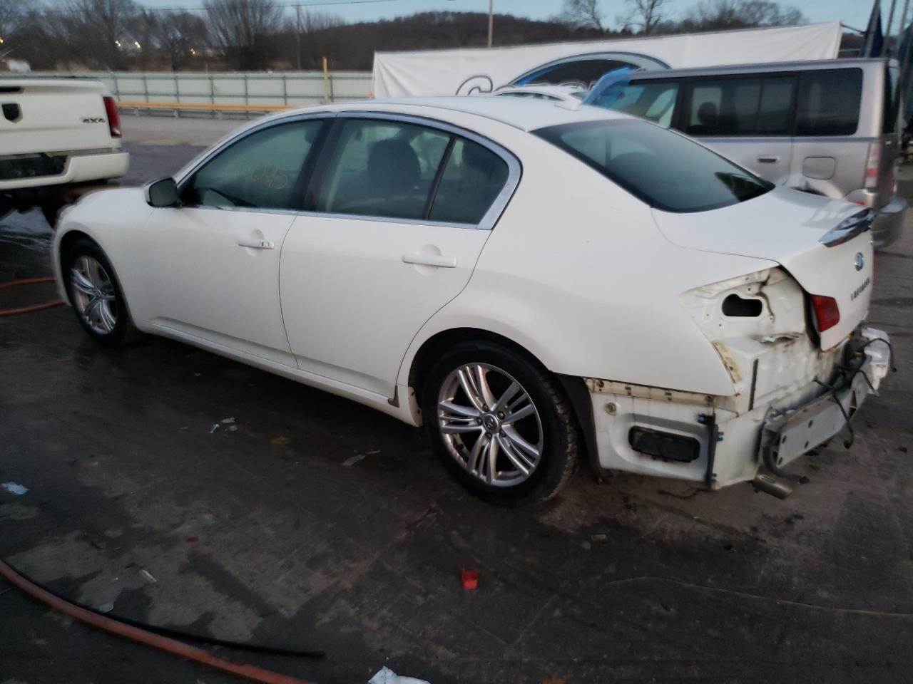 Изображение 2 2013 INFINITI G37 BASE 2013 с VIN JN1CV6AP4DM715703