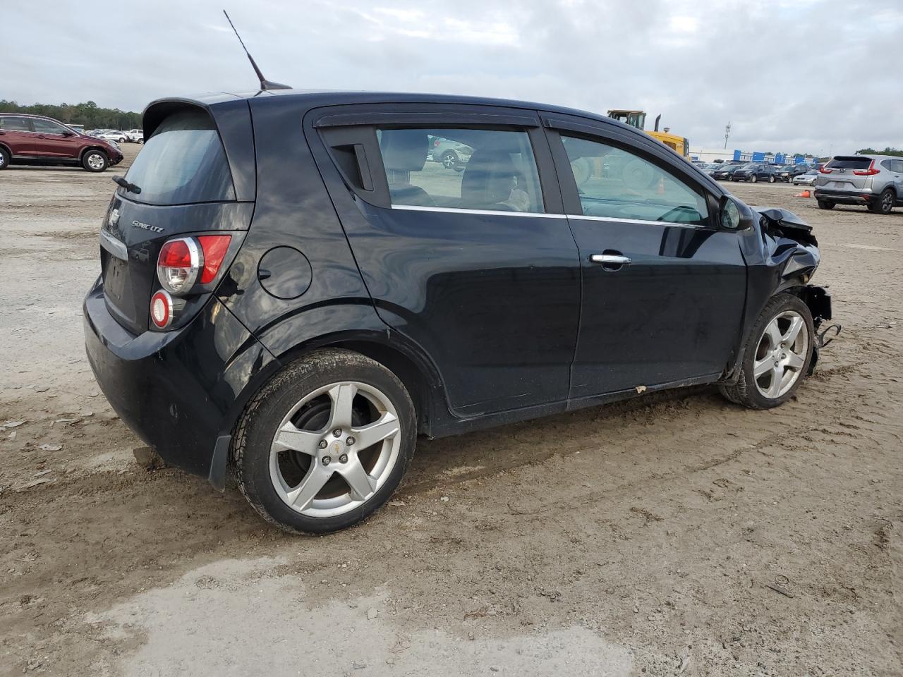 Изображение 3 2012 CHEVROLET SONIC LTZ 2012 с VIN 1G1JE6SH6C4150535