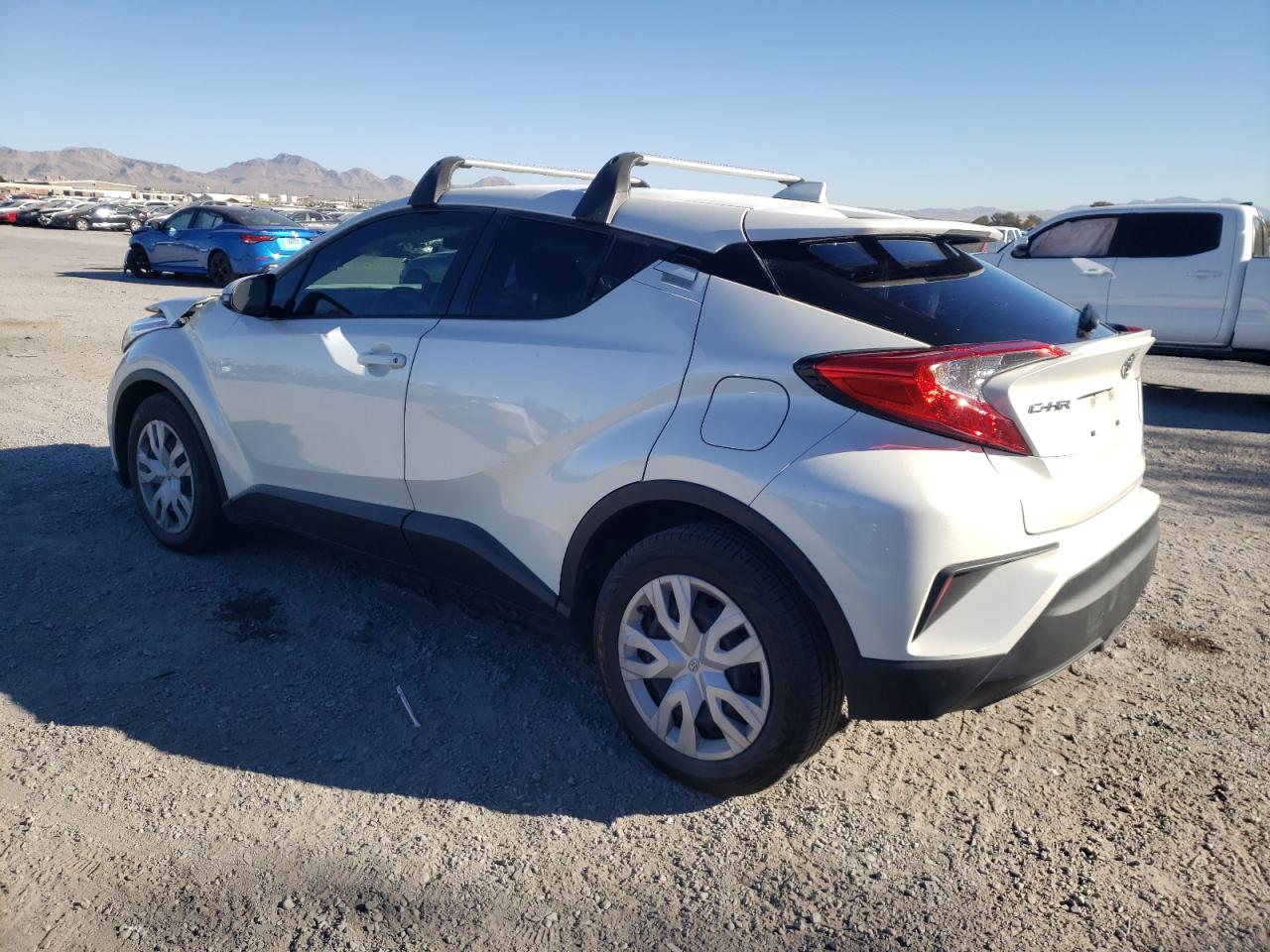 Изображение 2 2020 TOYOTA C-HR XLE 2020 с VIN JTNKHMBX5L1065746
