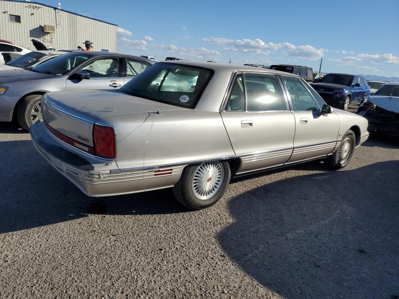 Изображение 3 1996 OLDSMOBILE 98 REGENCY ELITE 1996 с VIN 1G3CX52K9T4304106